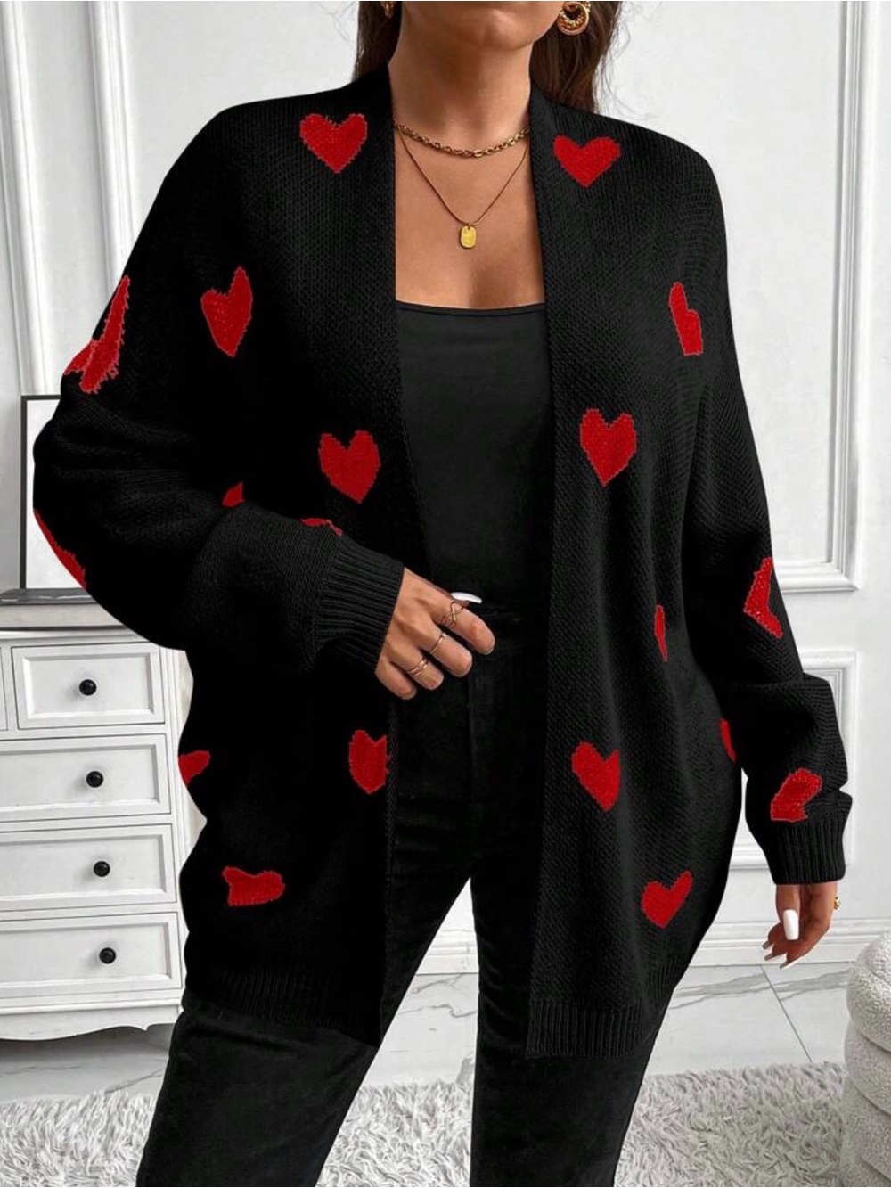 SHEINCurve Black Open-Front Cardigan with Red Heart Motif - Picture 5 of 7